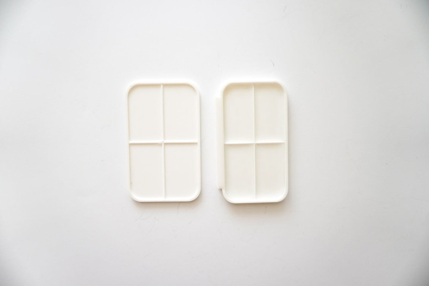 Hinged Altoids Mixing Tray