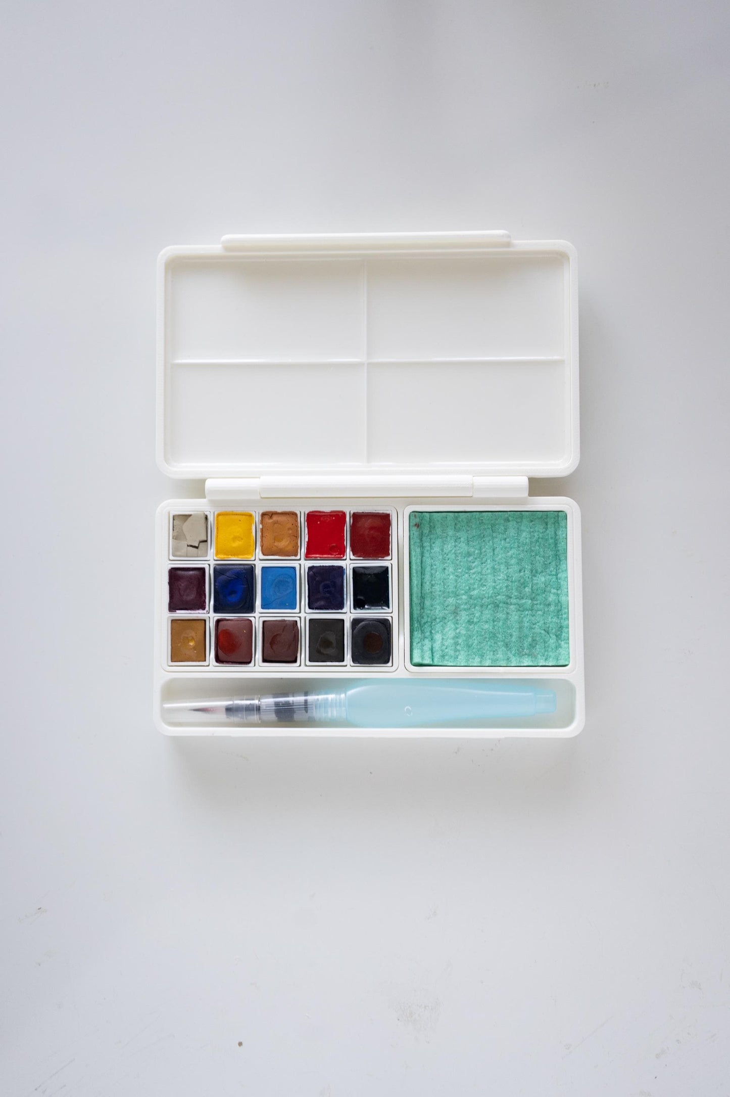 Watercolor Paint Palette with 15 Half Pans + Swatch Templates
